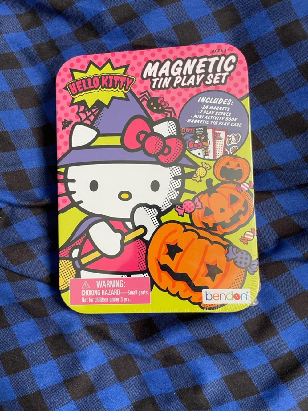 Hello Kitty Magnetic Tin Play Set